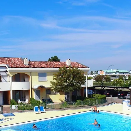 Daire Cozy With Swimming Pool - Beahost